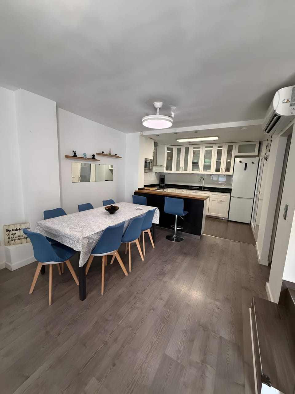 Property building, Living room