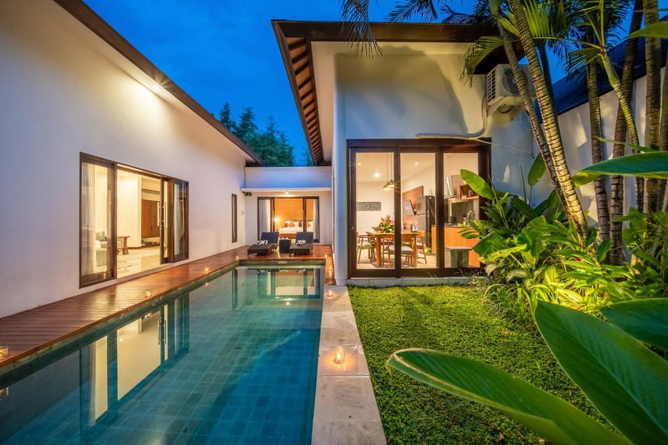 Property building, Swimming pool