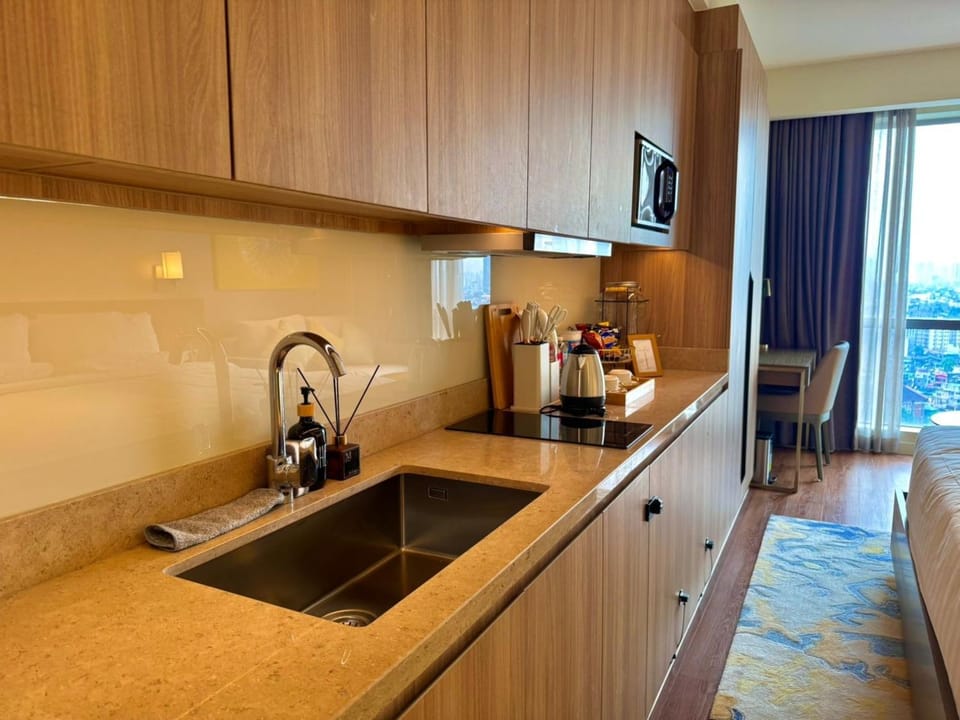 Kitchen or kitchenette