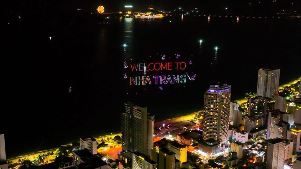Night, Natural landscape, Bird's eye view, Evening entertainment, Text overlay, Sea view, group of guests