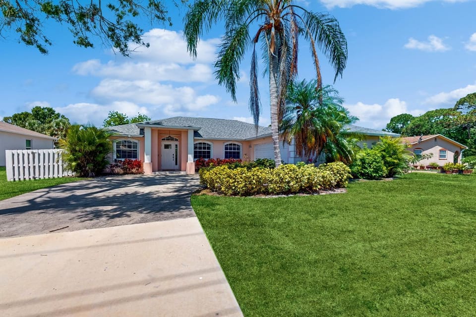 Property building, Spring, Day, Natural landscape, Garden, Other, Garden view, Parking