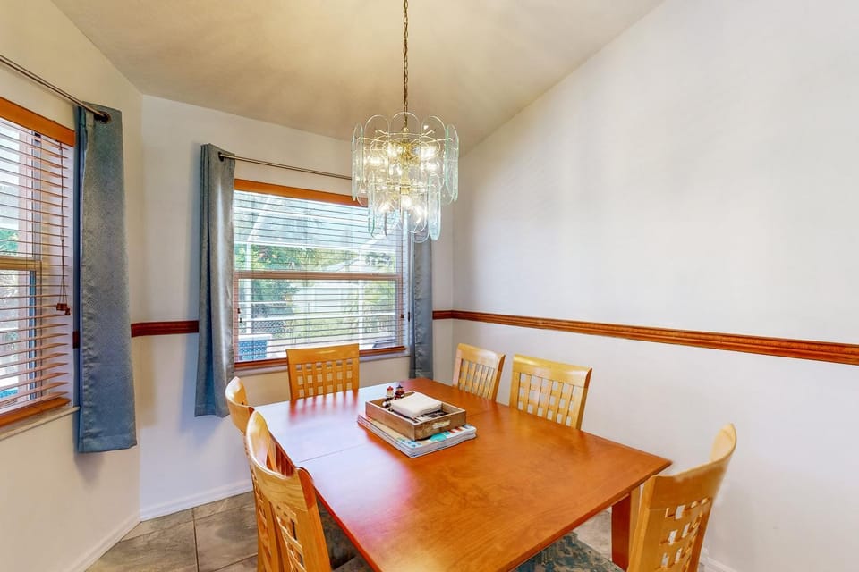 Other, Seating area, Dining area