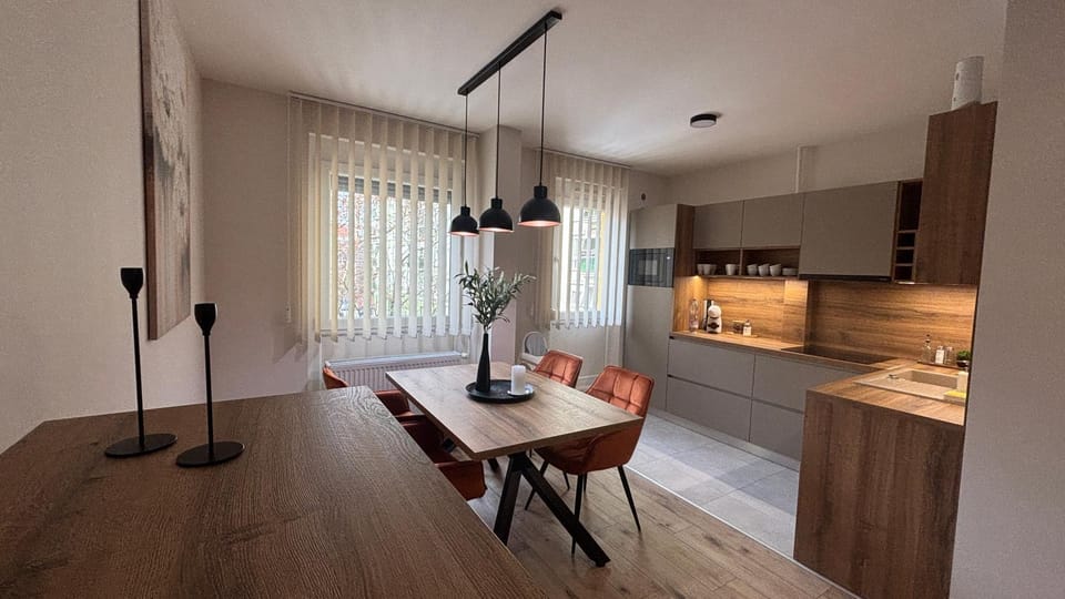 Dining area, Meals, kitchen, kitchen