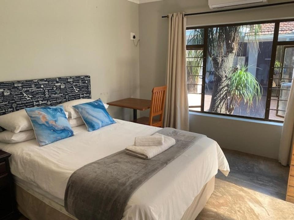Waveside Guesthouse Bed and Breakfast in Durban