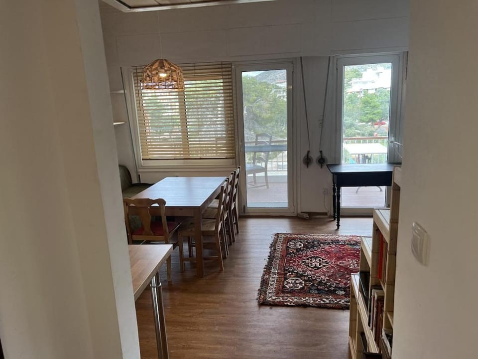 Beachfront Apprtment on Athens Riviera Apartment in Decentralized Administration of Attica