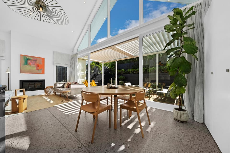 The Norfolk Nest by Bespoke Stays House in Auckland