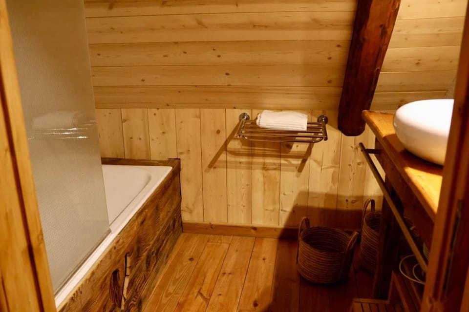 Authentic chalet Chalet in Auvergne-Rhône-Alpes