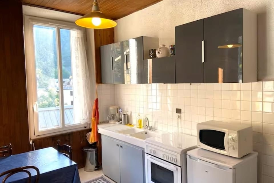 4-Guest Apt near Vauban Citadel Apartment in Briançon