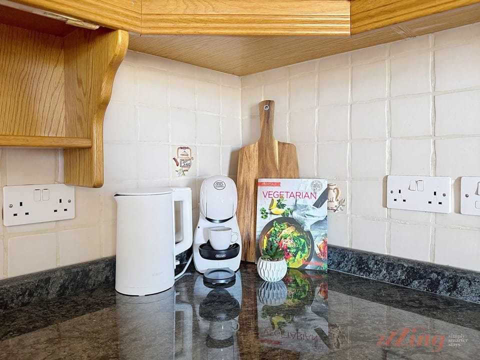 Coffee/tea facilities, Kitchen or kitchenette