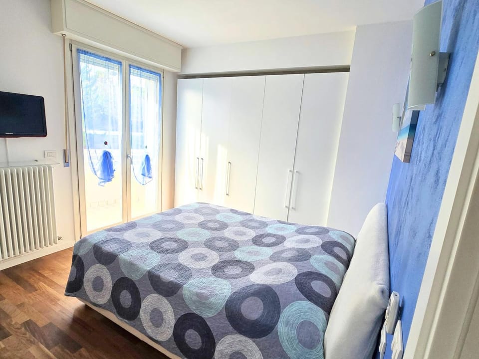 SE215 - Senigallia, trilocale con posto auto Apartment in Senigallia