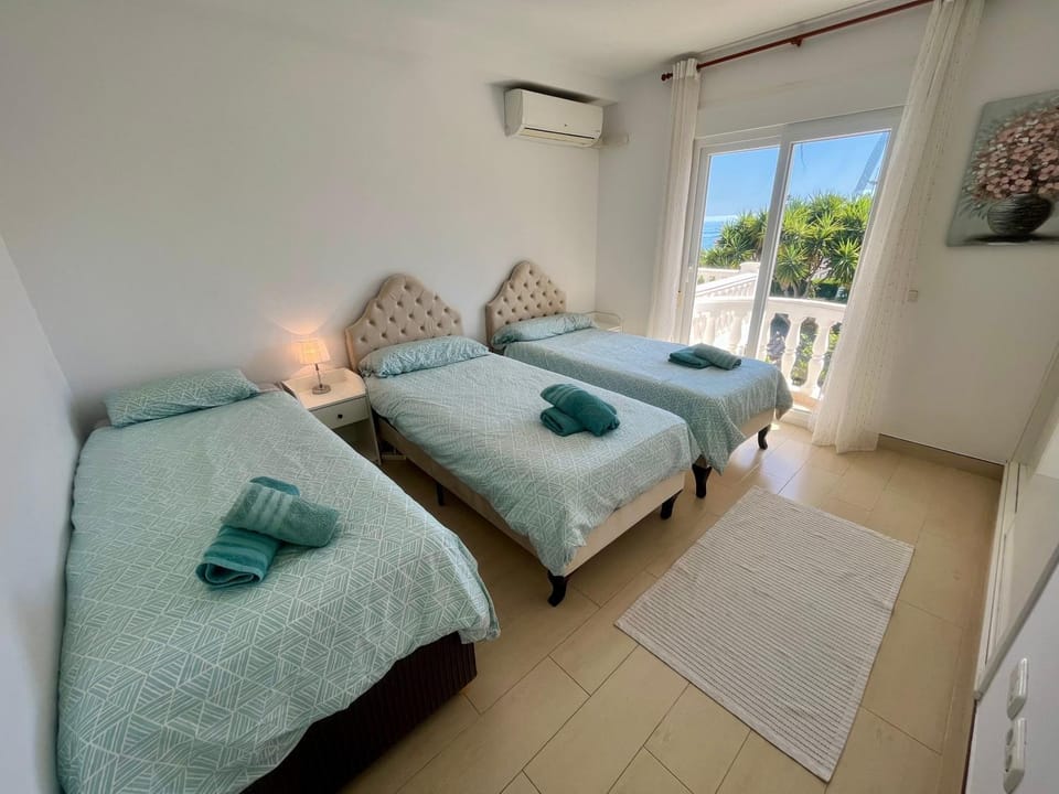 Property building, Living room, Bedroom