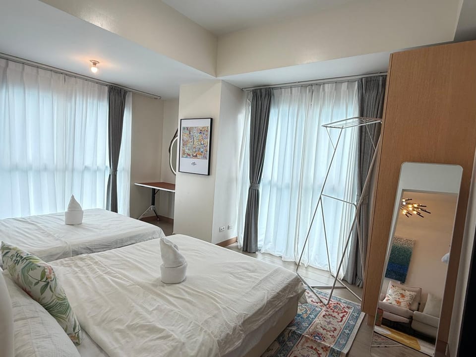 Bed, Photo of the whole room, Bedroom, air conditioner
