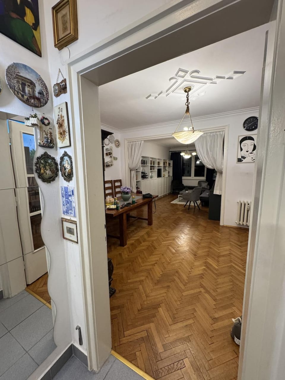 Dive into art, right in Sofia s heart Apartment in Sofia
