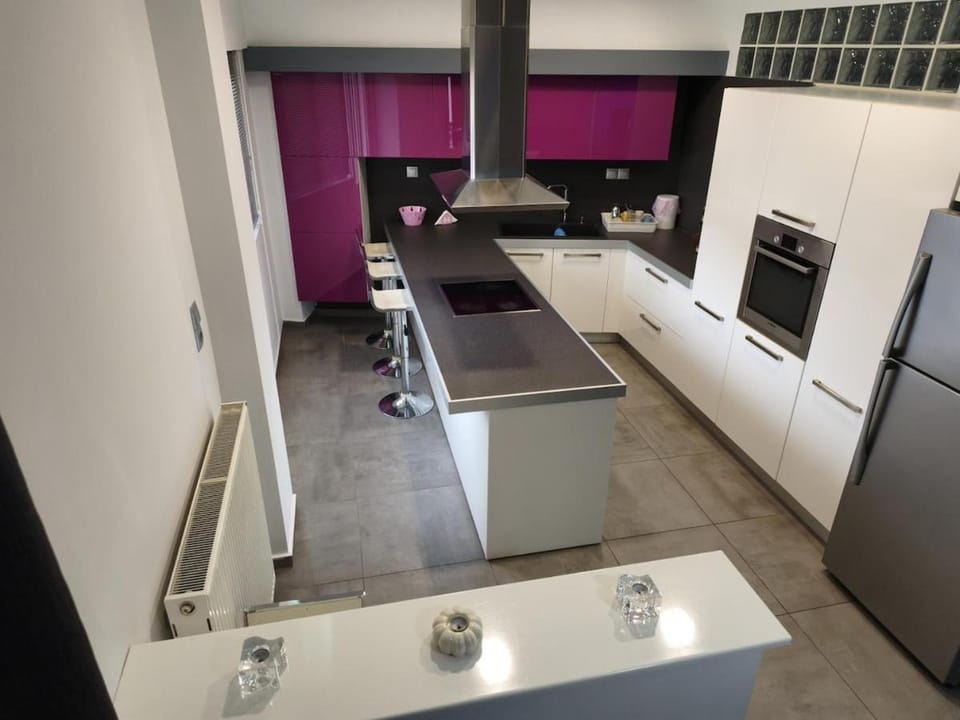DENNIS PATRASSO - Modern apartment in Patras Apartment in Peloponnese, Western Greece and the Ionian