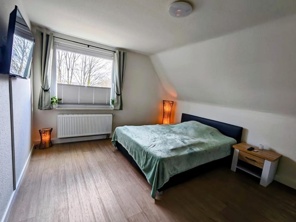 3 Zimmer-Wohlfühl-Oase mit Balkon-Lounge & Office Apartment in Hanover