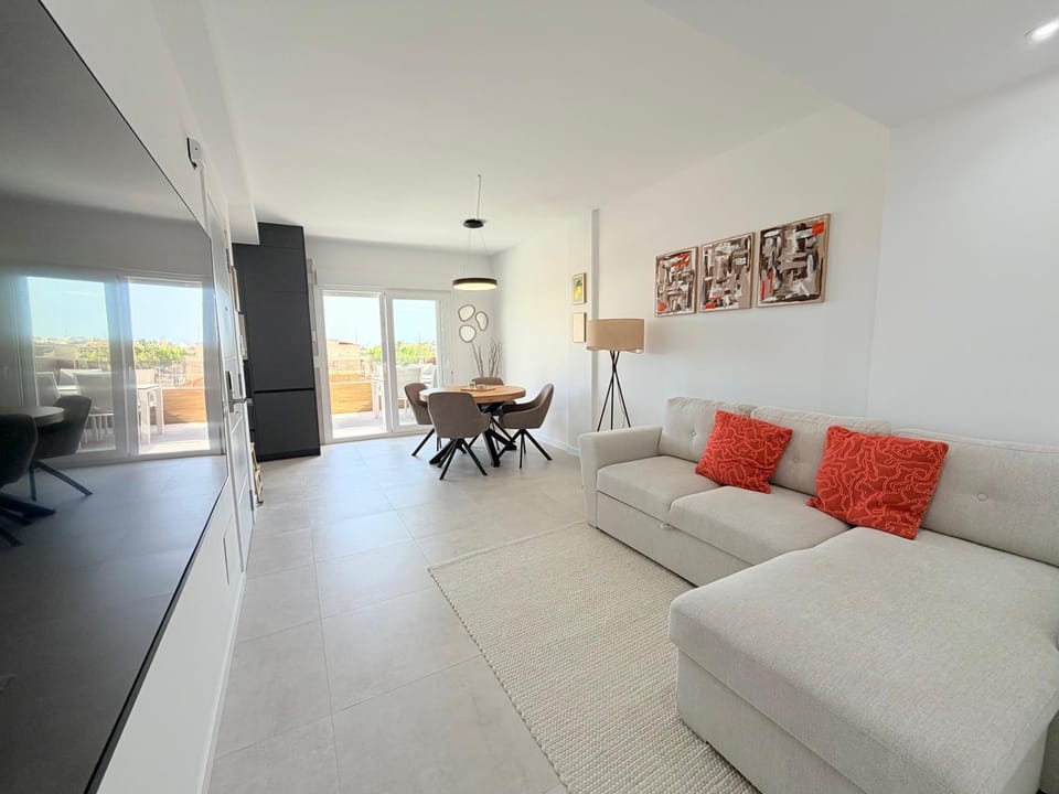 TV and multimedia, Living room, Dining area