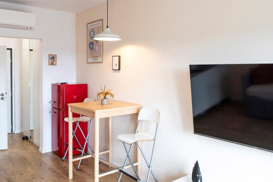 TV and multimedia, Dining area