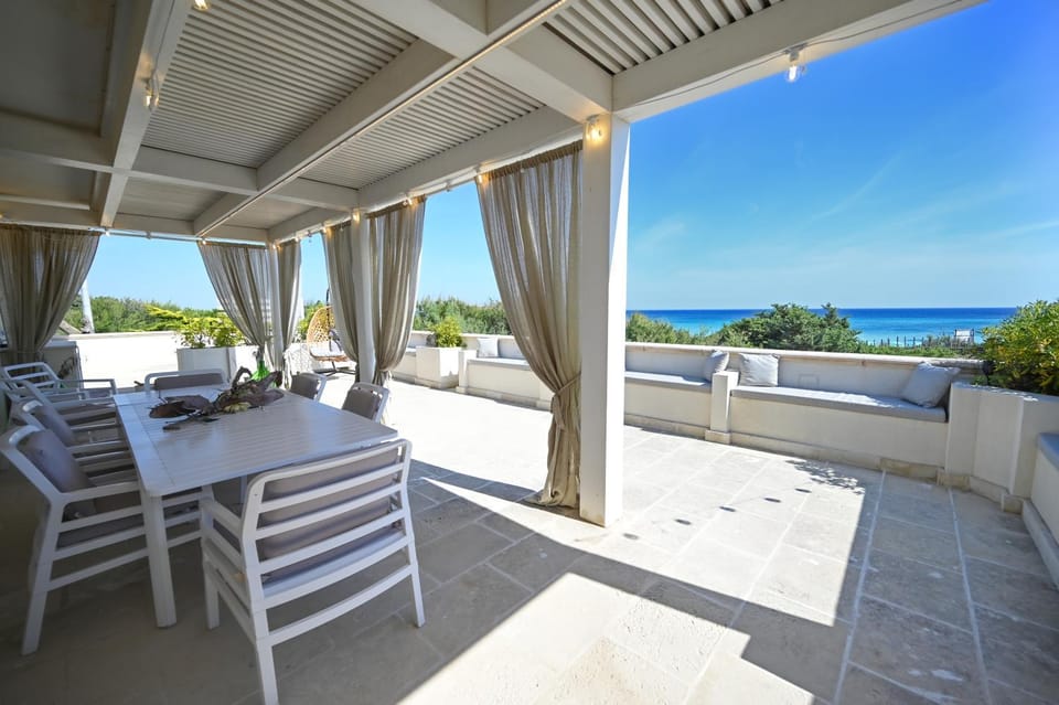 Natural landscape, Balcony/Terrace, Sea view