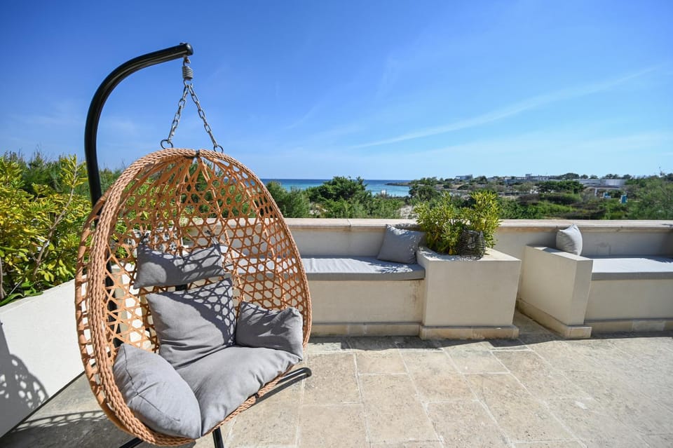 Patio, Natural landscape, View (from property/room), Balcony/Terrace