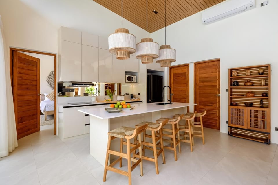 Kitchen or kitchenette, Dining area, oven, stove, wardrobe