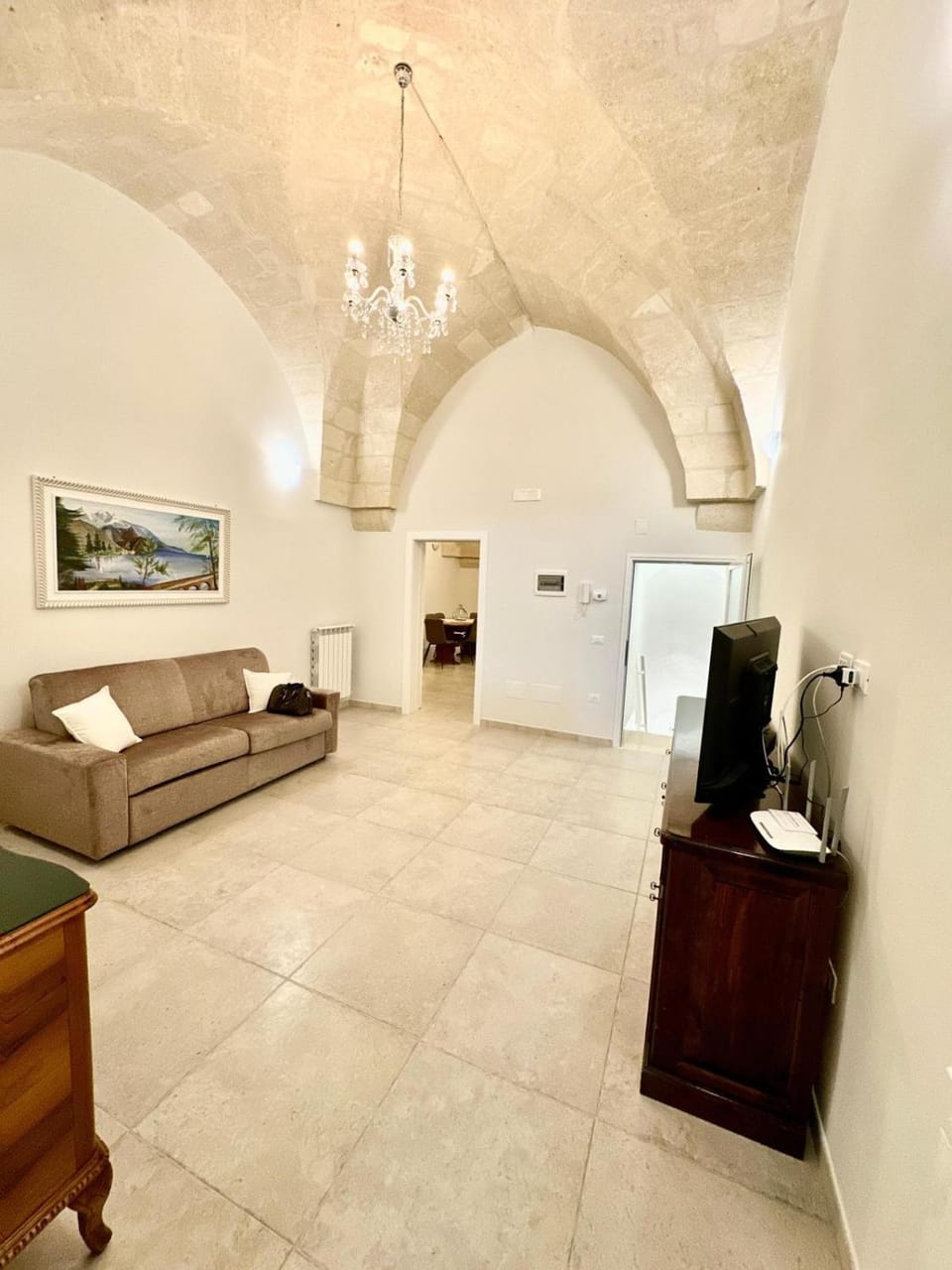 Communal lounge/ TV room, TV and multimedia, Living room, Seating area