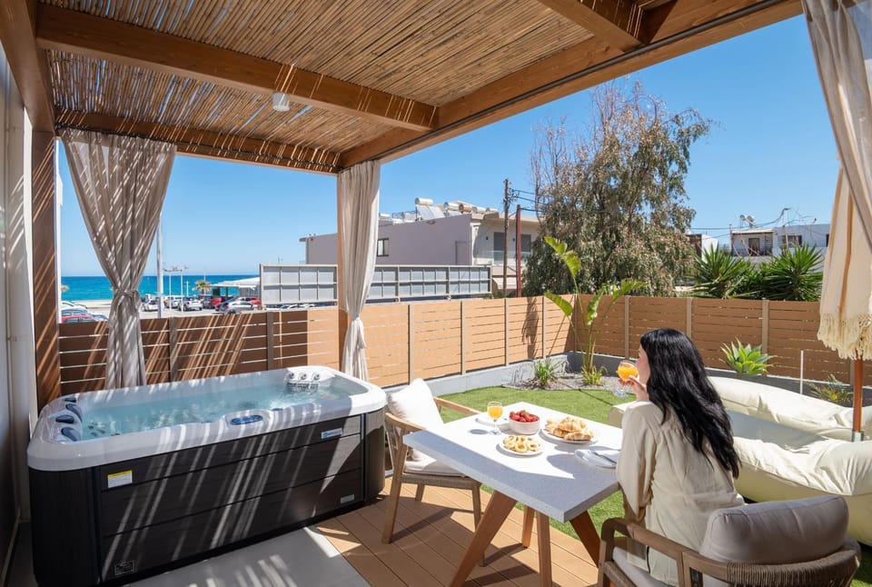 Patio, Garden, Hot Tub, Balcony/Terrace, Garden view