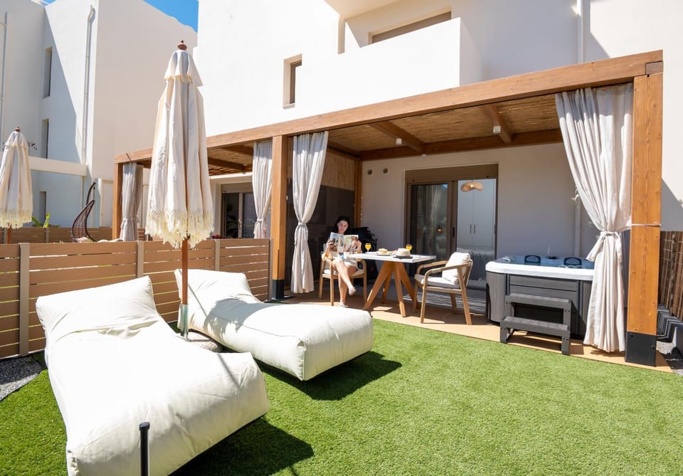 Patio, Garden, Balcony/Terrace, Garden view