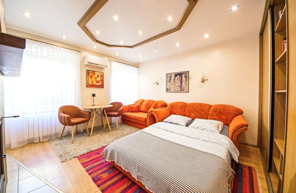 Studio Apartment Near Old Town & Station Apartment in Vilnius