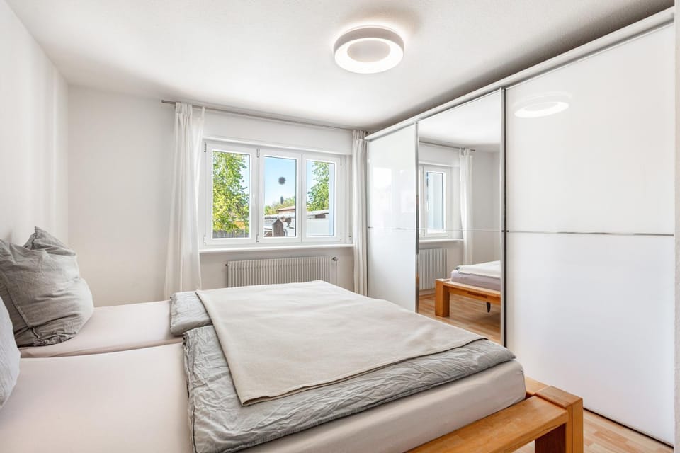 Living room, Bedroom