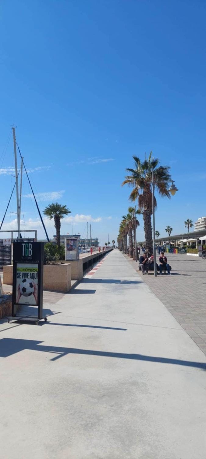 Heart of the city 4min walk to the beach, newly renovated Apartment in Santa Pola