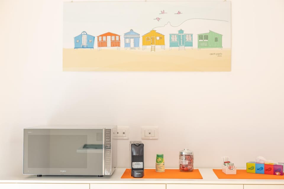 Kitchen or kitchenette, Kitchen or kitchenette, Communal kitchen, kitchen