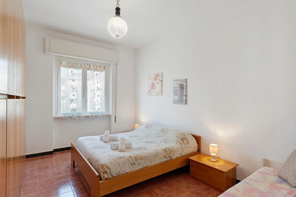 Isonzo Holiday Home - 2 bedrooms Apartment in Loano