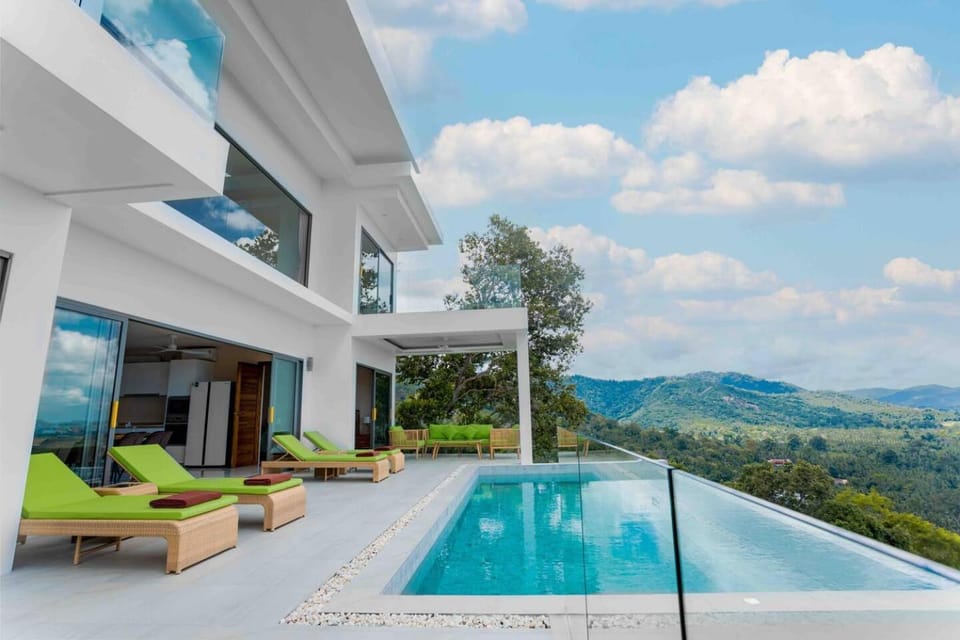 Sunset Hill Samui House in Ko Samui
