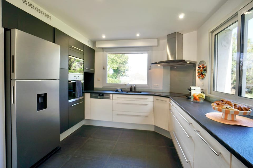 La Parenthèse -piscine Apartment in Lorient