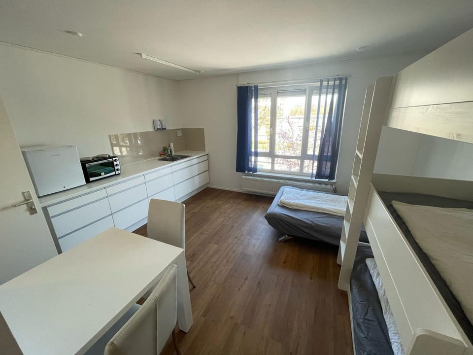 5 Personen Messe Marienplatz ViktualienmarktOktoberfest Apartment in Munich