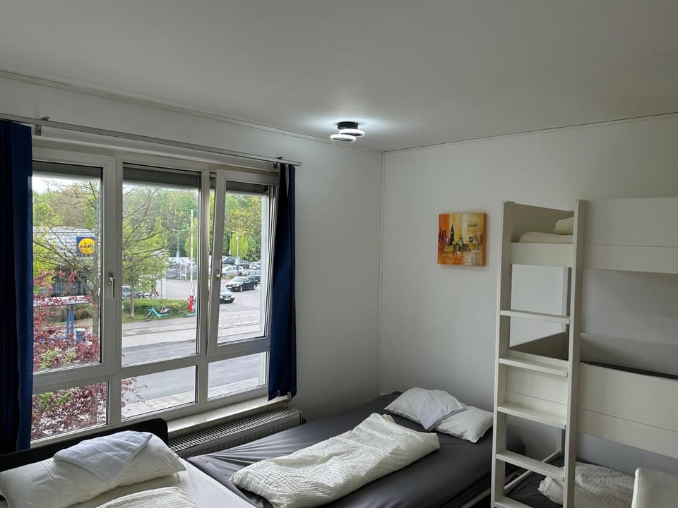 5 Personen Messe Marienplatz ViktualienmarktOktoberfest Apartment in Munich