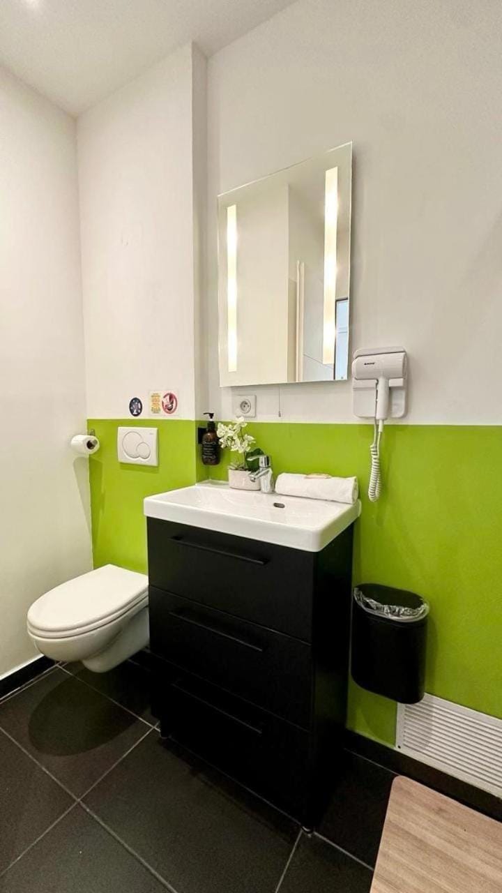 110 Tolstoi - Studio - Totem Apartment in Villeurbanne