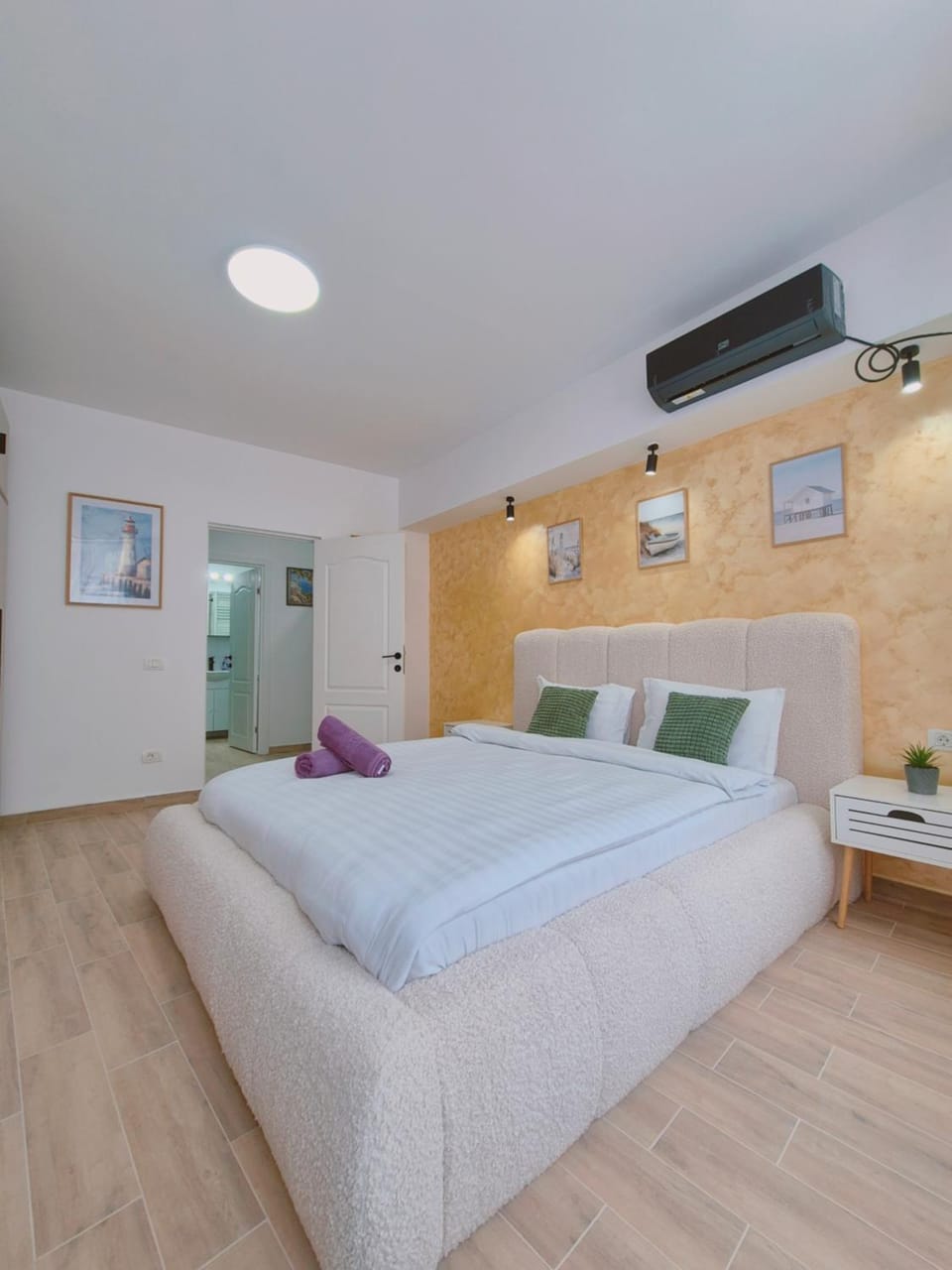 Central Comfort Suites - Geo5 Apartment in Bucharest