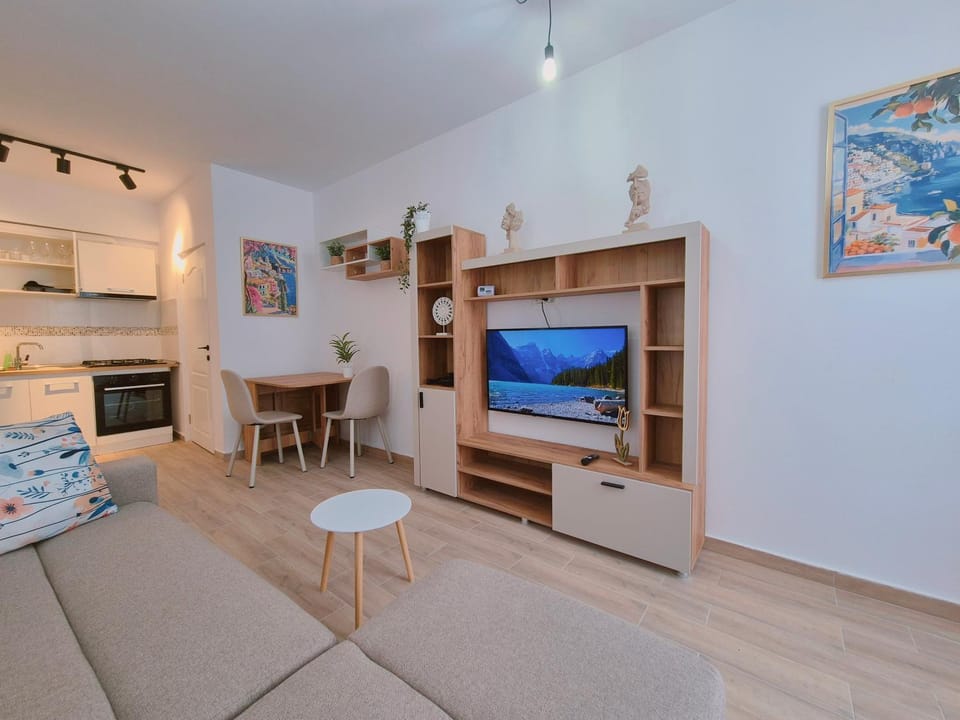Central Comfort Suites - Geo5 Apartment in Bucharest