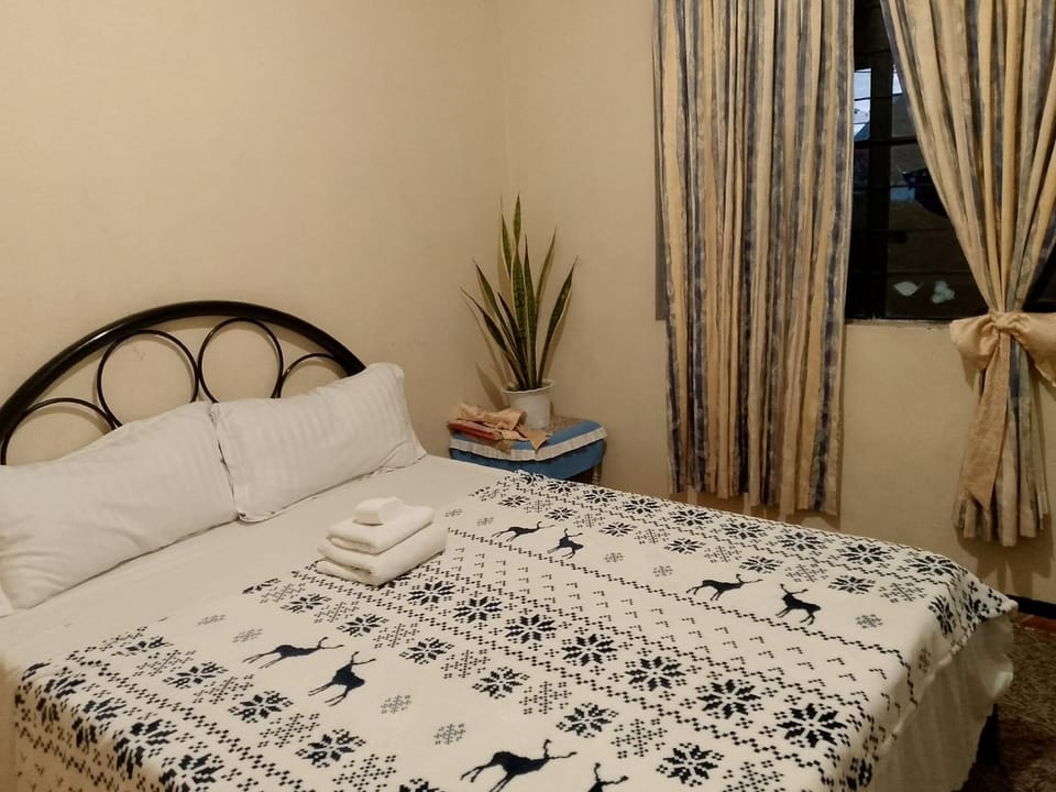 Christine Guesthouse Bed and Breakfast in Calabarzon