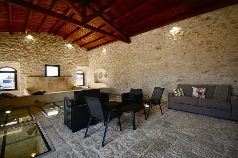 Spring, Summer, Living room, Autumn