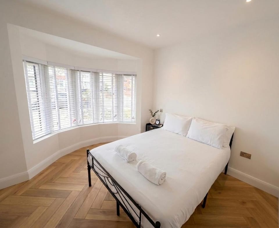 Gladeside Luxe Retreat Apartment in Beckenham