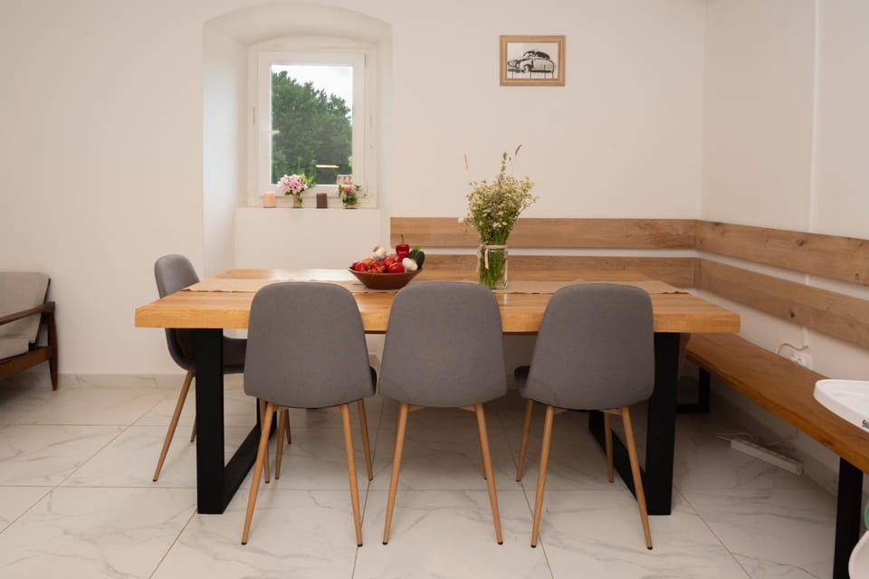 Communal lounge/ TV room, View (from property/room), View (from property/room), Kitchen or kitchenette, Living room, Seating area, Dining area, Sea view, Sea view, Quiet street view, Inner courtyard view, kitchen, kitchen