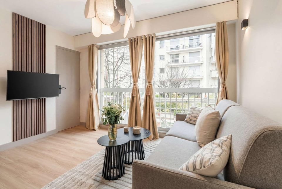 Property building, Communal lounge/ TV room, TV and multimedia, View (from property/room), Living room, Seating area, storage, wardrobe