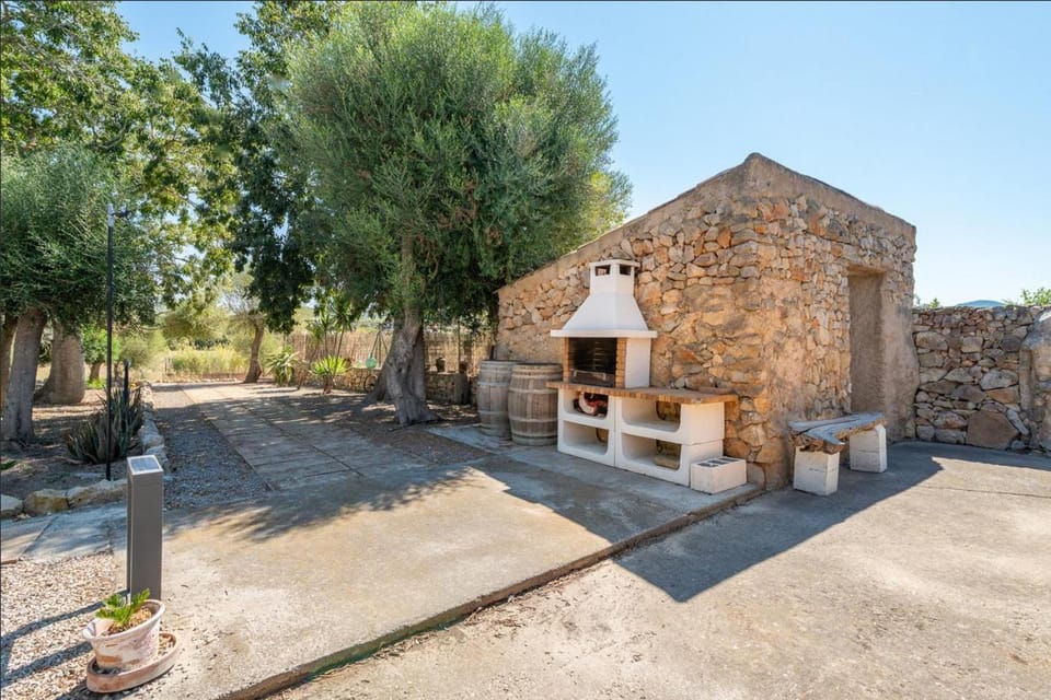 Property building, BBQ facilities
