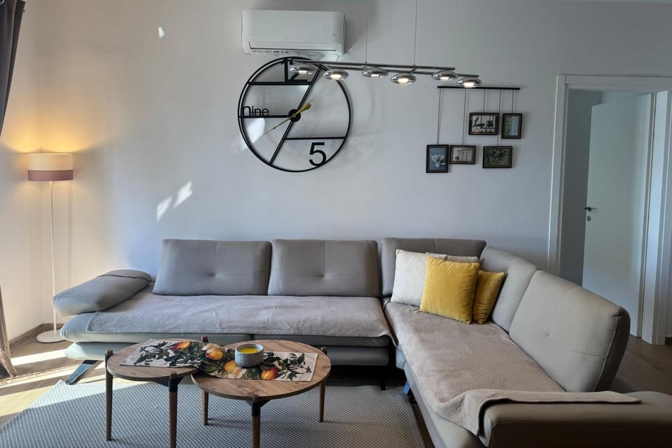 Living room, Decorative detail, air conditioner