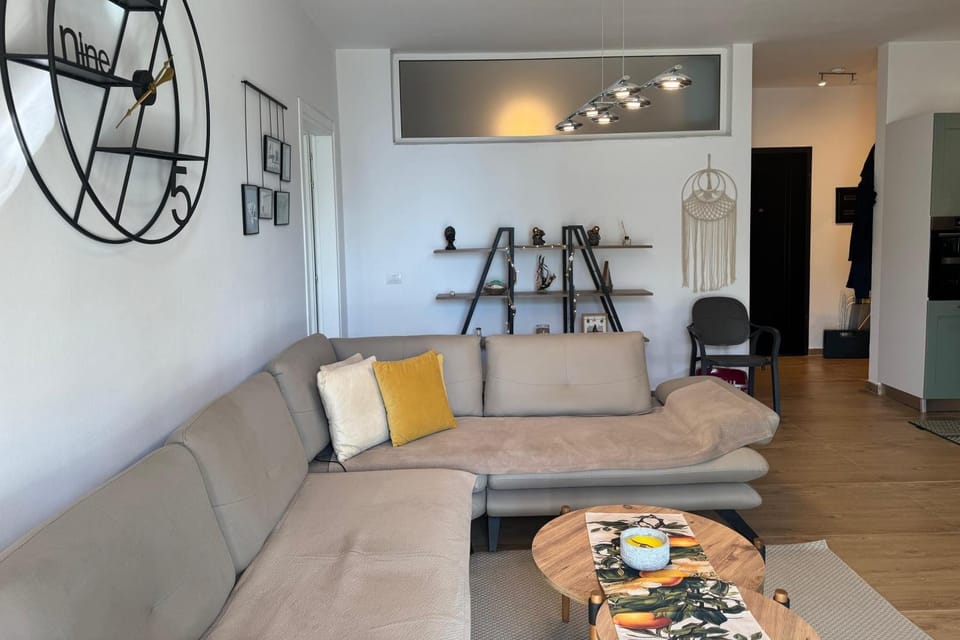 Living room, Decorative detail