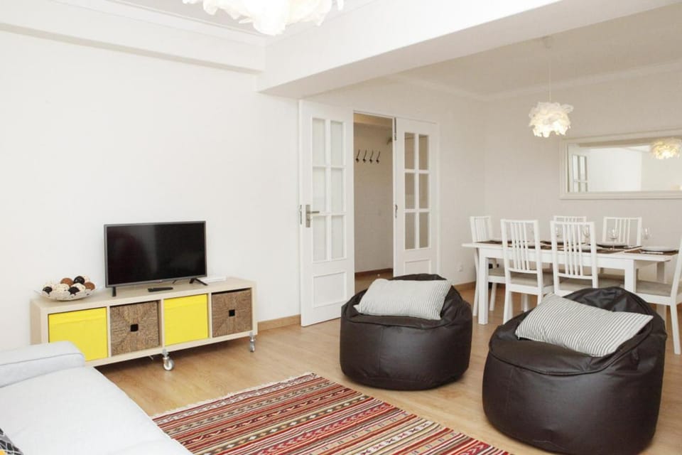 Communal lounge/ TV room, Living room