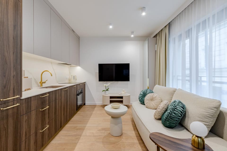 Kitchen or kitchenette, Living room, Bedroom