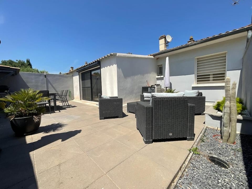 Patio, Patio, Garden, Garden, Garden view, Garden view, Parking